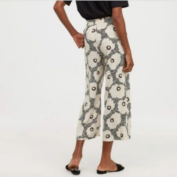 H&M Black and Cream Wide Leg Pants Size 6 - Picture 6 of 6